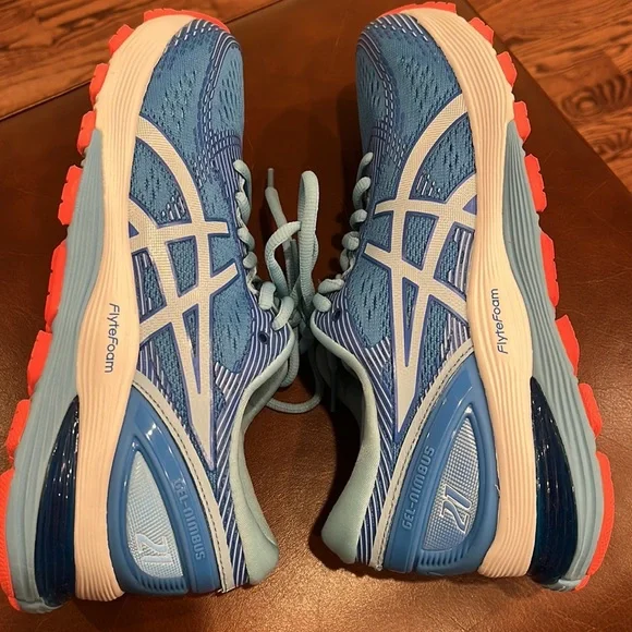 ASICS GEL-Nimbus 21 in Blue Coast/Skylight - size 7 wide - NWOT - Picture 4 of 9